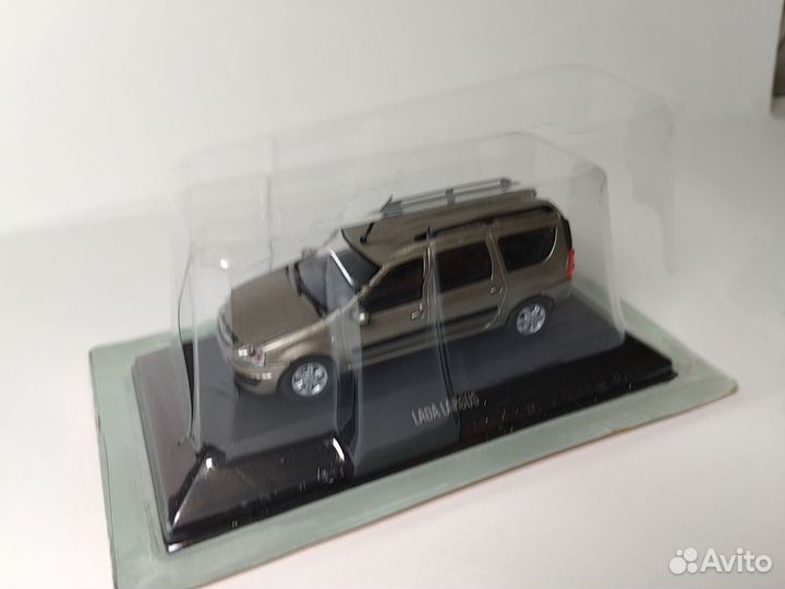 LADA Largus 1:43