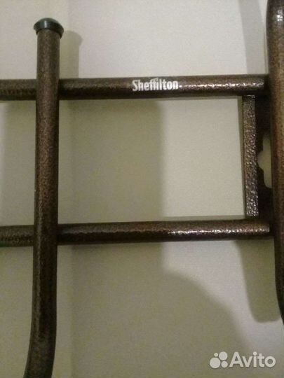 Вешалка настенная металлическая новая