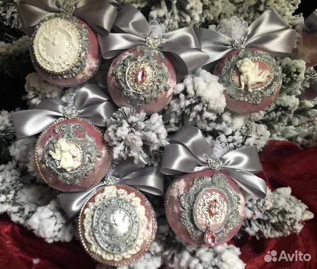 Елочные игрушки