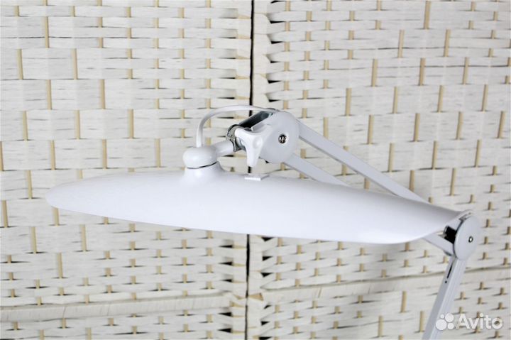 Бестеневая лампа