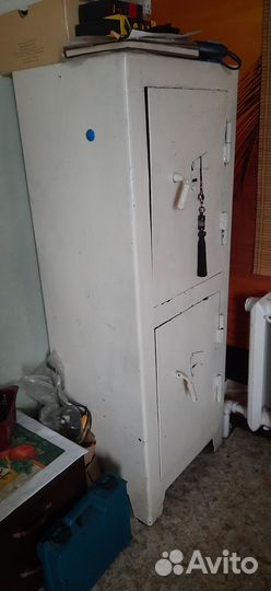 Шкаф металлический