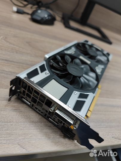 Видеокарта evga GTX 1070