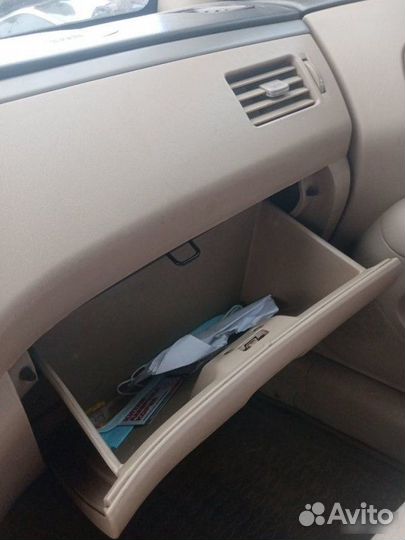 Бардачок Chery Fora 2009