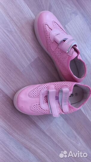 Кроссовки летние