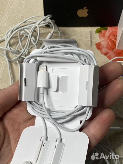 Наушники apple earpods lightning SE 2020