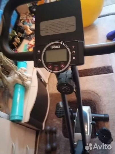 Велотренажёр Family FB 10 складной, компактный