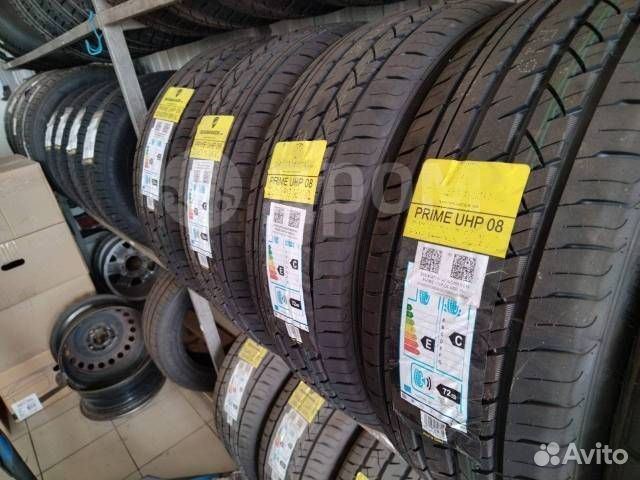 Sonix Prime UHP 08 255/45 R18 103W