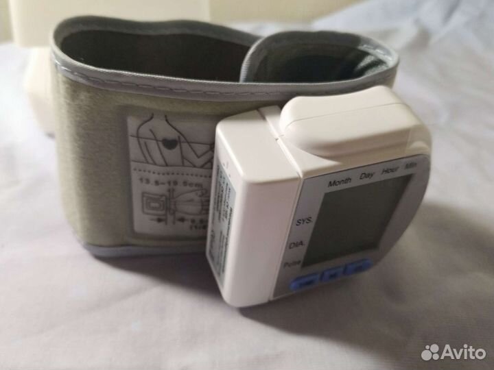Тонометр на запястье