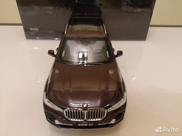 BMW X7 I (G07) 2019 Бургунд 1:18