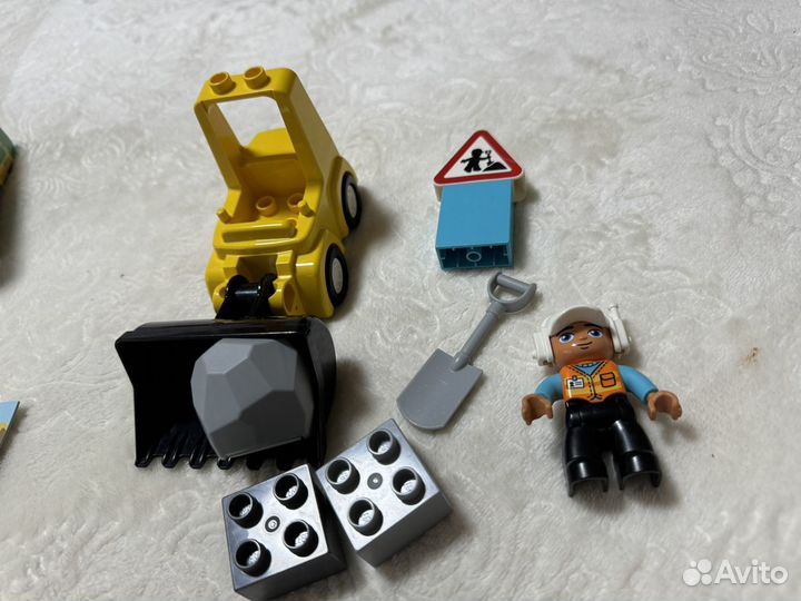 Lego duplo бульдозер поезд