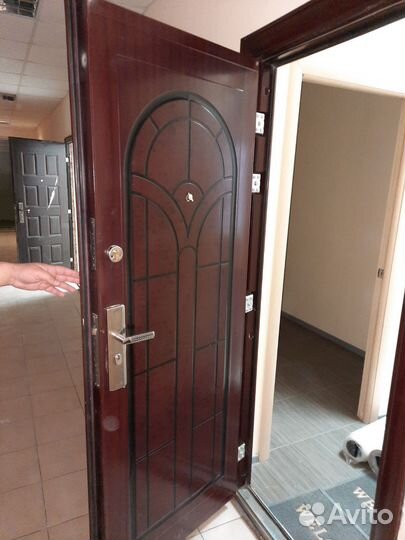 Дверь входная металлическая