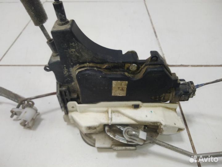 Замок двери передней правой Mitsubishi L200 KB4T 2