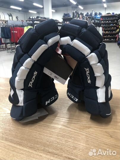 Краги ccm tacks 9040