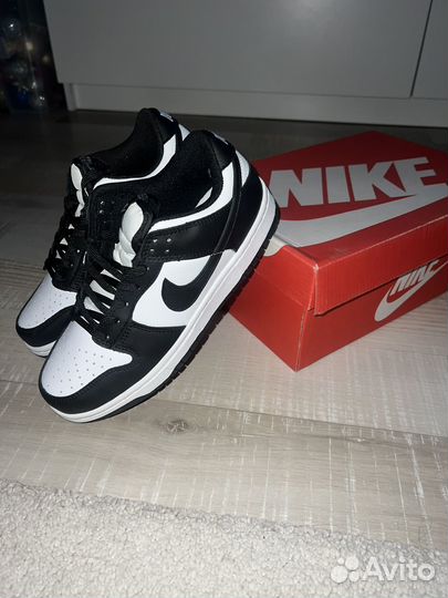 Nike Dunk Black White