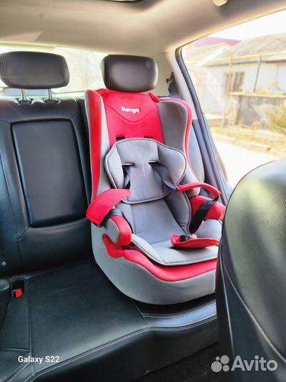 Автомобильное детское кресло от 0 до 18 кг