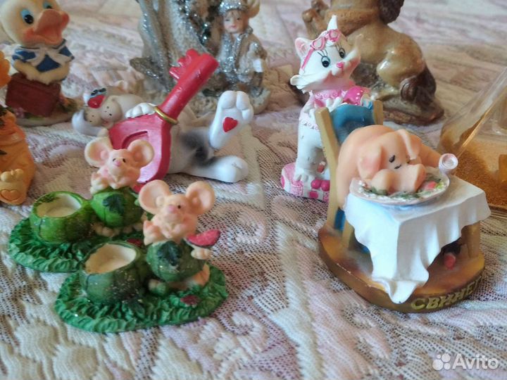 Сувениры статуэтки