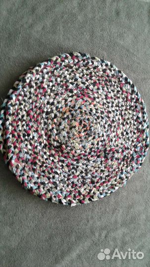 Три сидушки ручной работы на стулья