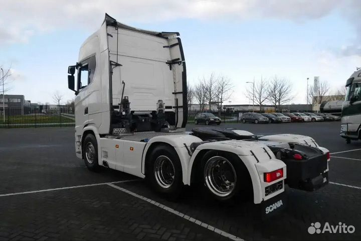 Разбираем грузовик Scania,6 series с 2016