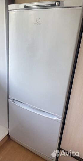 Холодильник-морозильник indesit SB15040