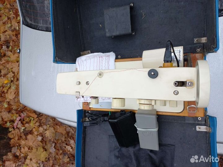 Швейная машинка чайка 142м