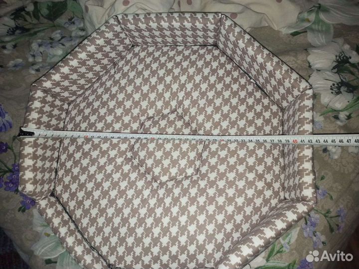 Лежанка для собак и кошек