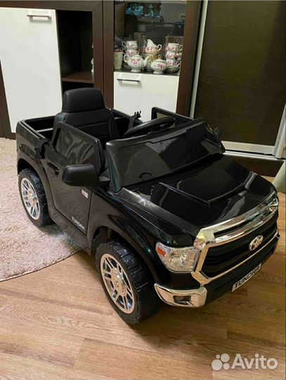Новый детский электромобиль Toyota Tundra