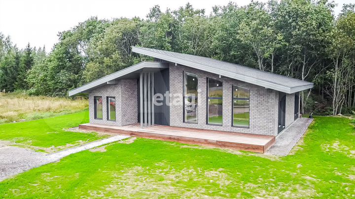 Дом 181 м² на участке 10,6 сот.