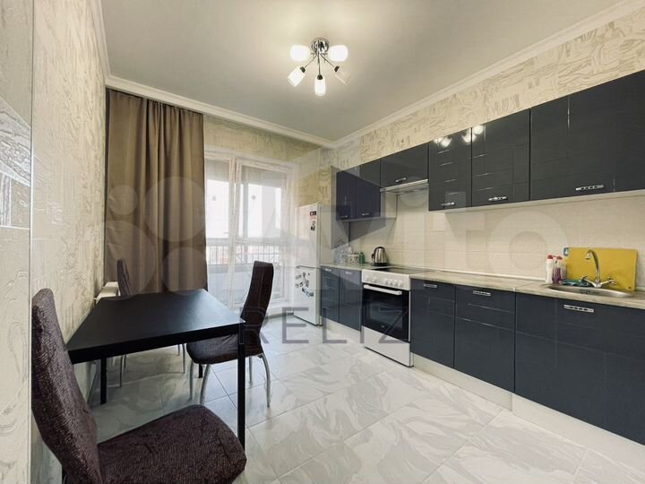 1-к. квартира, 42 м², 4/15 эт.