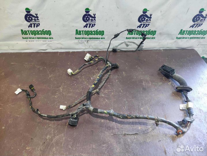 Проводка двери передней левой Hyundai Solaris