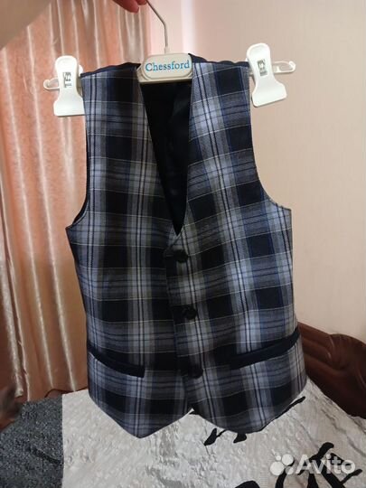 Жилет,брюки