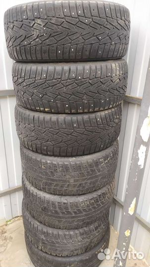 Kumho I'Zen KW22 215/50 R17 95