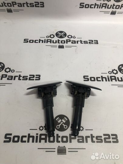 Форсунка омывателя фары Toyota Camry V70