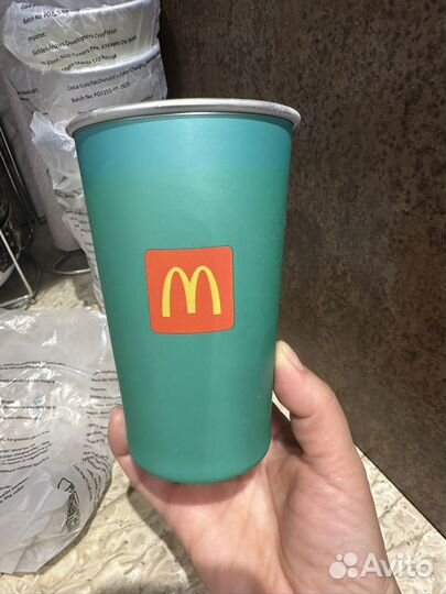 Стакан макдональдс меняющий цвет