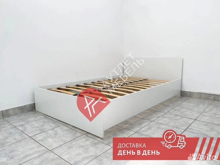 Кровать полутороспальная