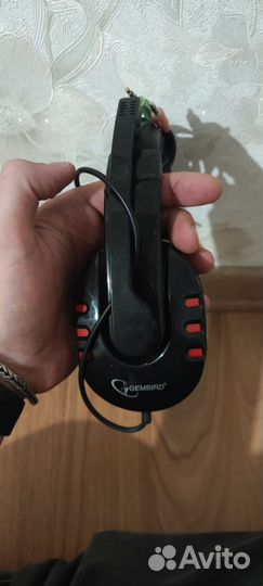 Продам наушники