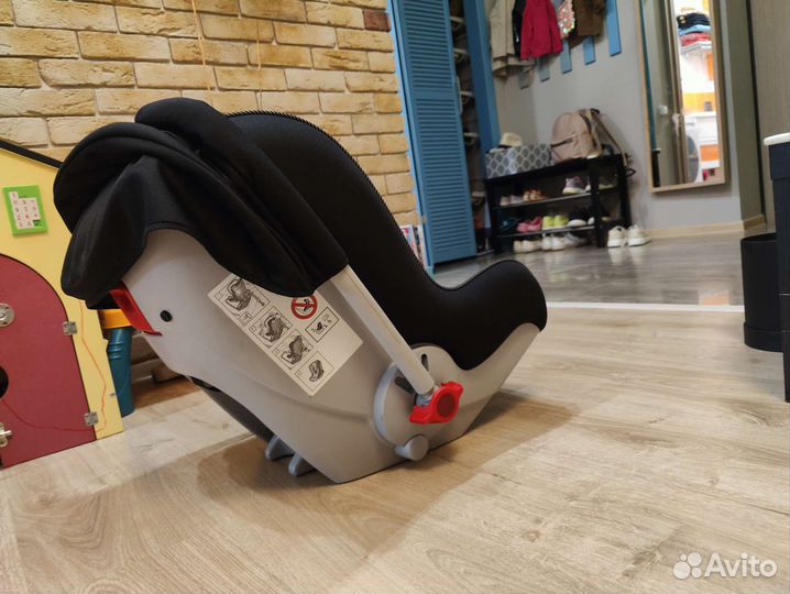 Детское автомобильное кресло BMW Baby Seat 0+