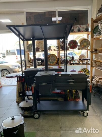 Мангал с навесом, очагом и столиками