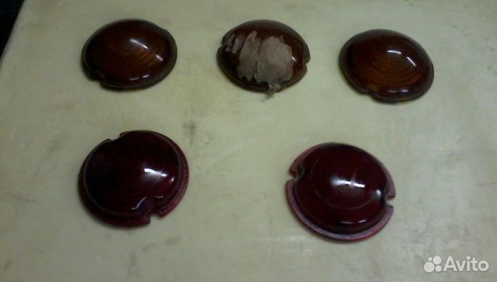 Плафоны авто стоп фонарей и поворотников