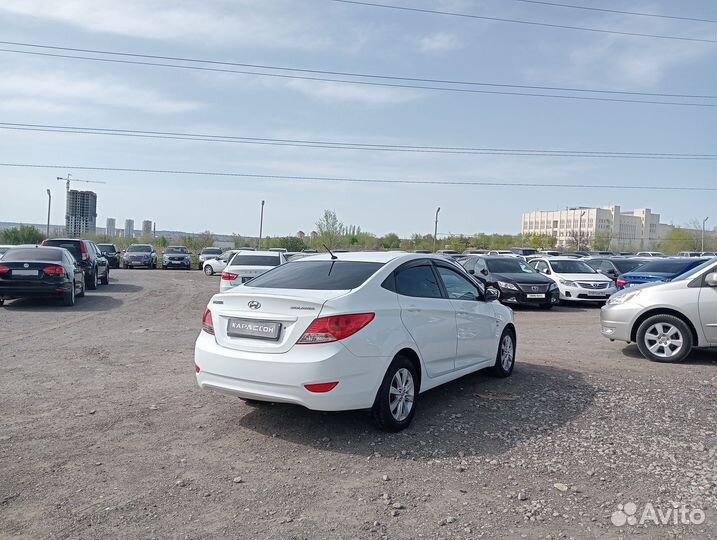 Hyundai Solaris 1.6 AT, 2013, 179 371 км