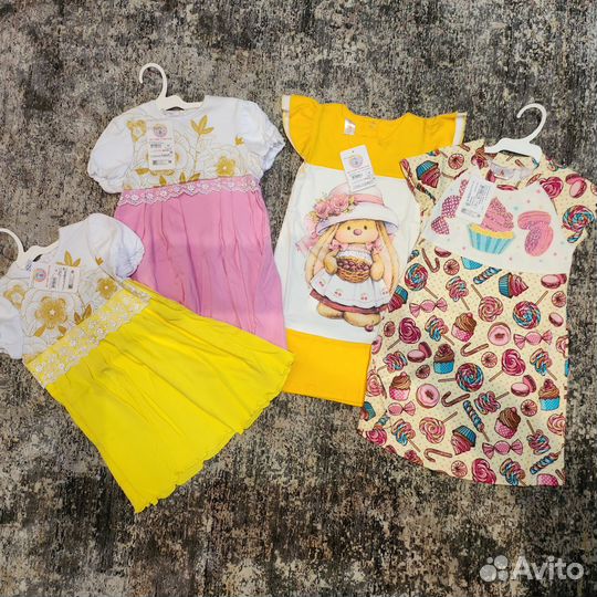 Платья новые 104-110