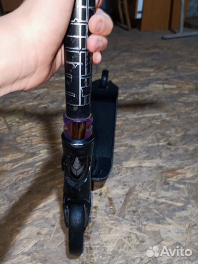 Трюковой самокат blunt prodigy s6 black
