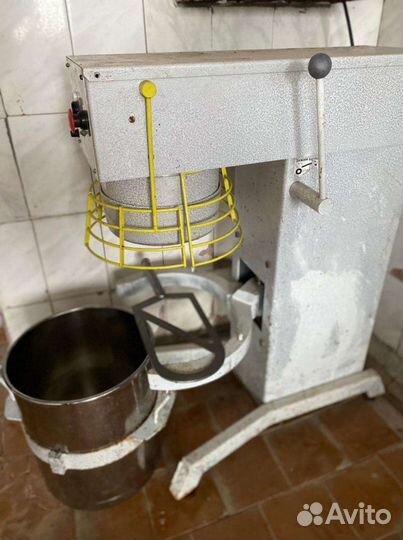 Миксер планетарный