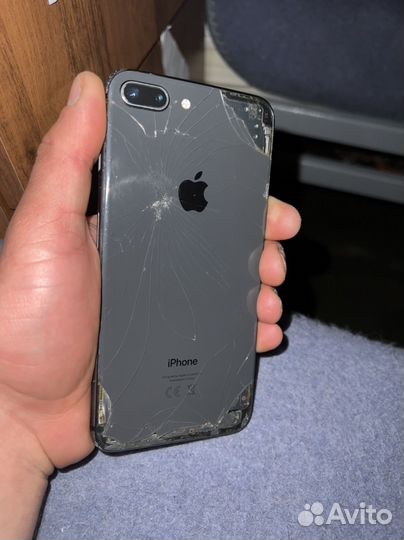 iPhone 8 Plus, 64 ГБ