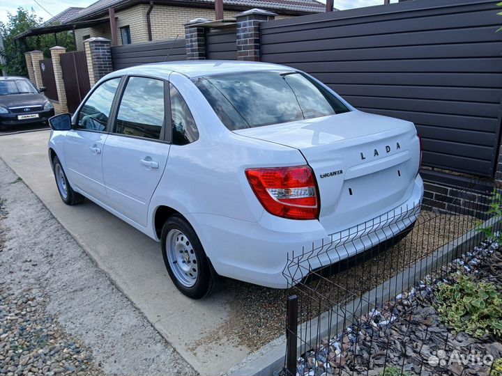 LADA Granta 1.6 МТ, 2024, 6 км