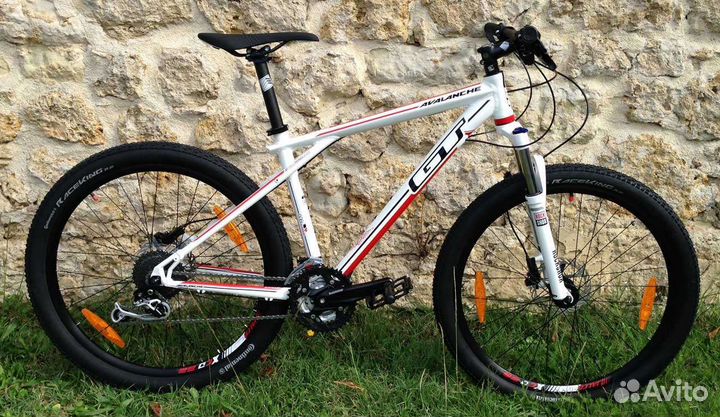 Велосипед GT Avalanche Elite L