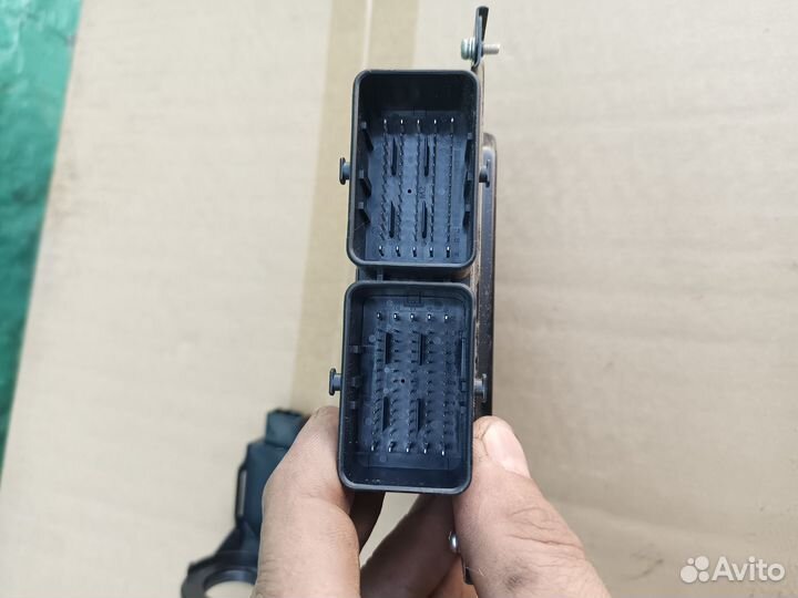 Блок упр-ния двиг c чипом и иммо Faw V5 13 г