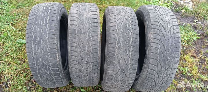 Kumho WinterCraft Ice Wi51 255/65 R17 106T