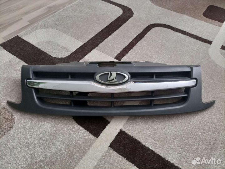 Решетка радиатора гранта