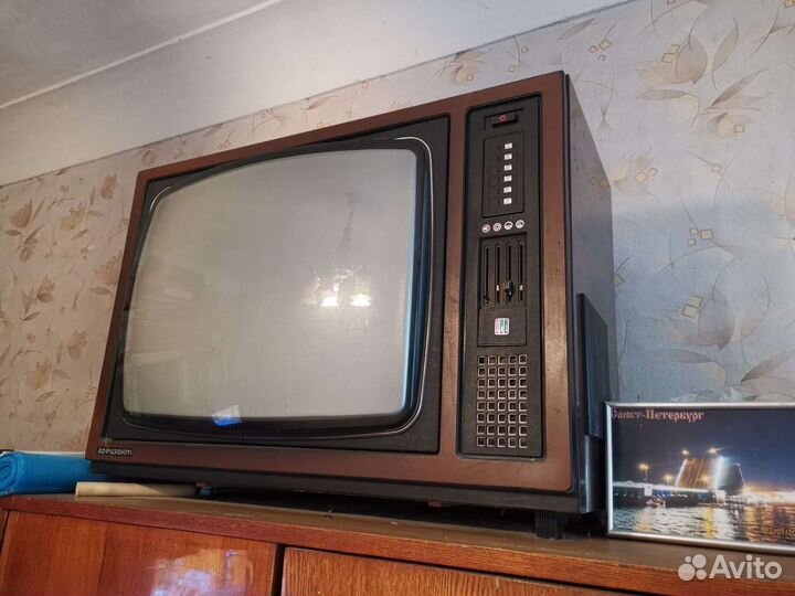 Телевизор ретро Горизонт