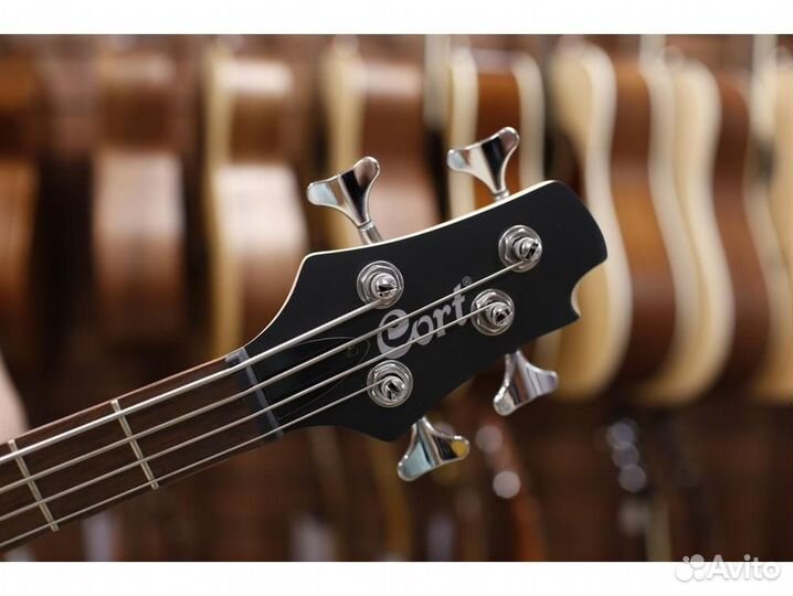 Cort Action-Bass-Plus-TR Бас-гитара, красная